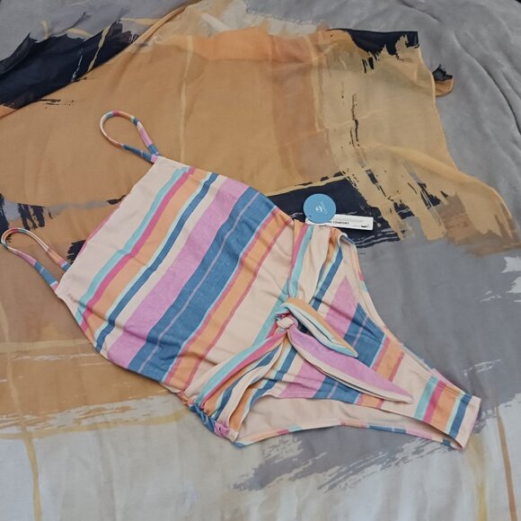 NWT - Cupshe  Bundle - 2 New Swimsuits - Picture 3 of 14